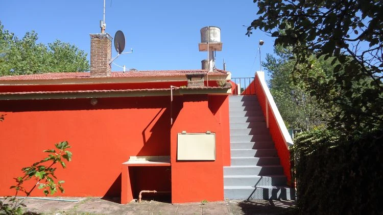 Departamento en planta alta con acceso independiente foto 3