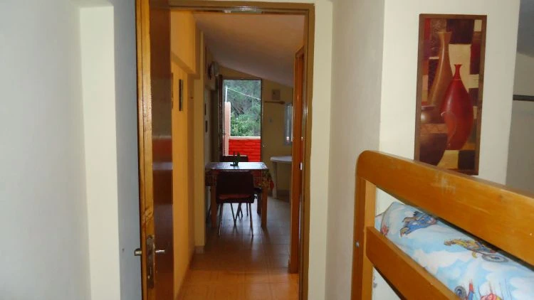 Departamento en planta alta con acceso independiente foto 5