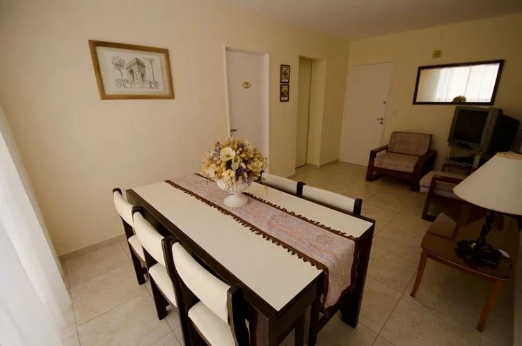 2½ Ambientes con Balcon foto 3