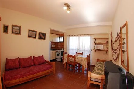 2 Ambientes en 6to Piso por Ascensor - Doble Balcon foto 5