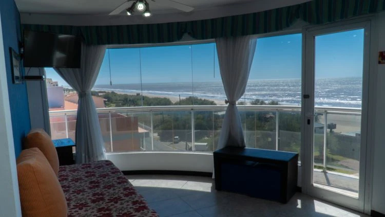 2 Ambientes con Cochera - Vista Panoramica al Mar foto 3