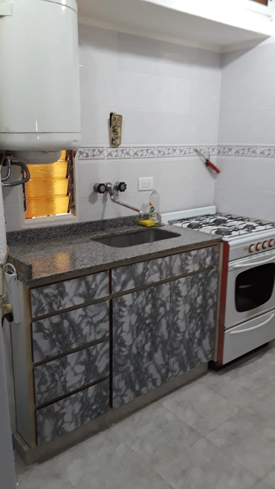 3 Ambientes amplios sobre Chiozza y Garay a 1 cuadra del Mar foto 4