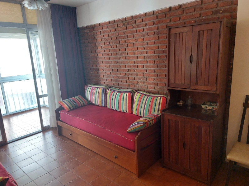 Departamento 2 ambientes, excelente estado y ubicación foto 3