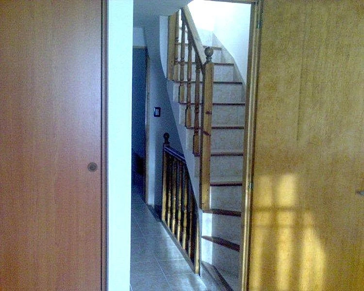 Triplex con Cochera Individual - Excelente Ubicacion foto 4