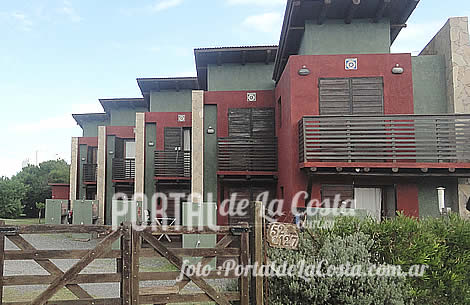 Deptos tipo cabañas miniatura 3