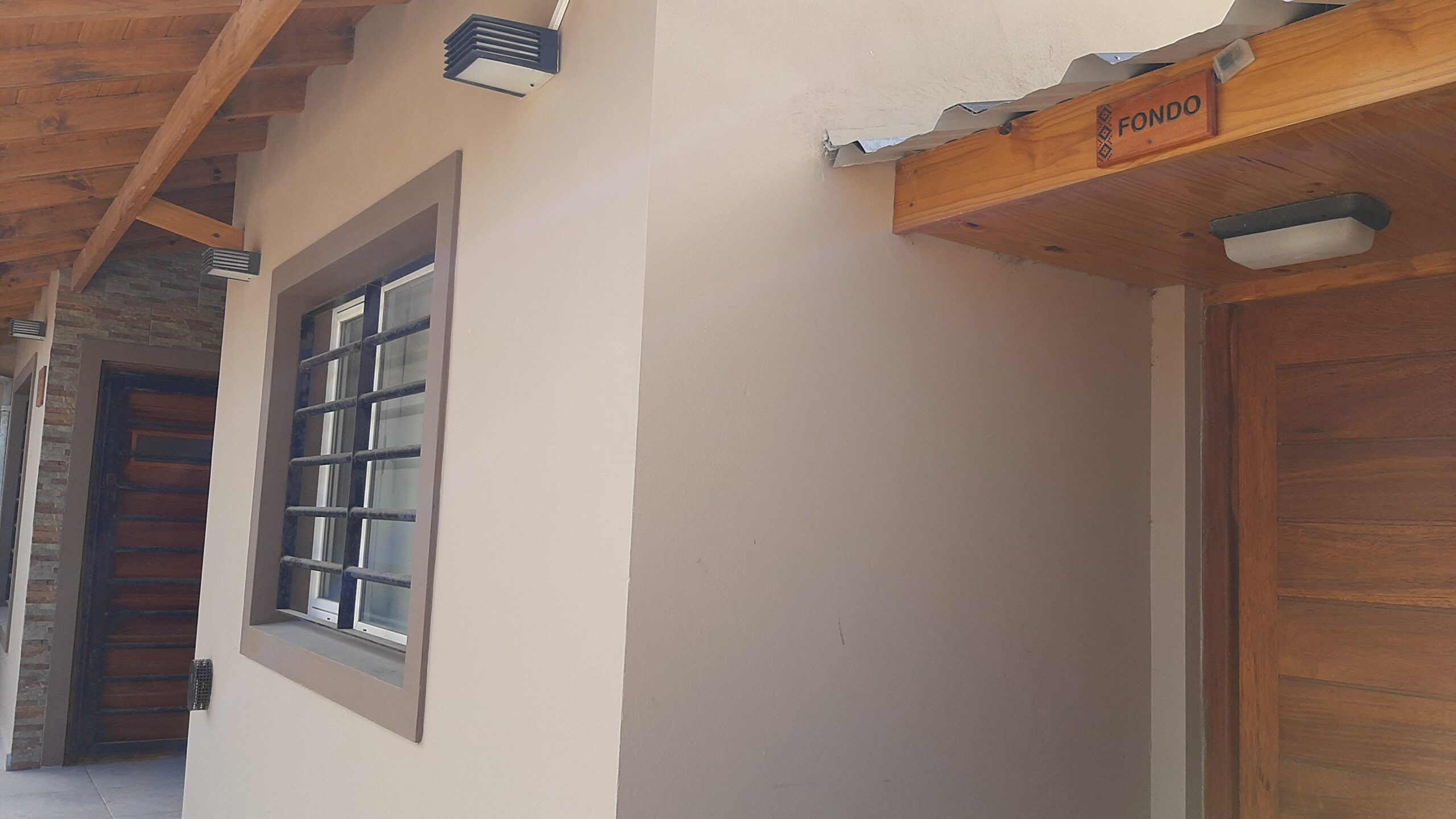 Monoambiente con parrilla a una cuadra del mar miniatura 3